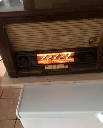 Radio- giradischi d’epoca Radiomarelli mod. RD-178