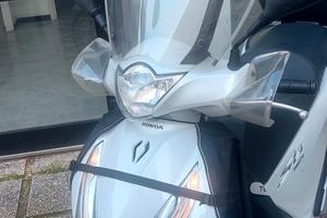 honda sh 150i mod. 2013 km 25mila