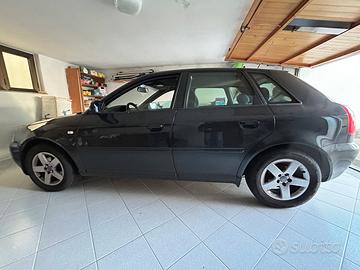 Audi A3 1.6 benzina Ambition 5p 2001