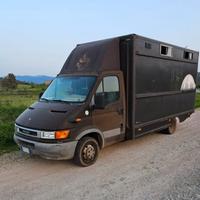 Camion trasporto cavalli