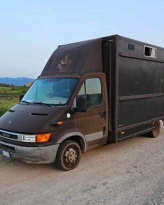 Camion trasporto cavalli