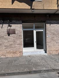 Locale commerciale c.so Camillo Daniele