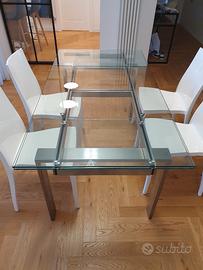 tavolo in cristallo 