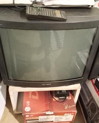 televisore Sony a tubo catodico