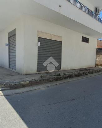 DEPOSITO A LUSCIANO