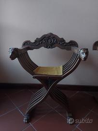 Sedia Savonarola legno intagliato 