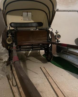 calesse fasanese d’epoca con capote.