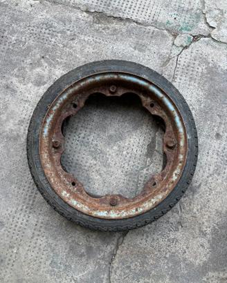 Ruota Lambretta vecchia