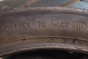 Gomma anteriore moto 110 80 r19