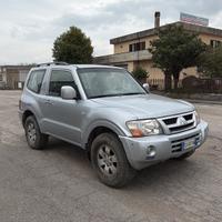 Mitsubishi Pajero 2.5 TDI 3p. Instyle