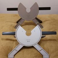 2 piedistalli e 2 trasformatori Wacom Cintiq 22 HD