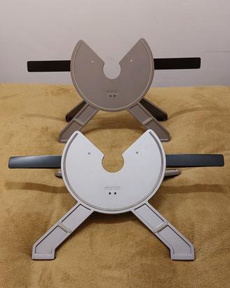 2 piedistalli e 2 trasformatori Wacom Cintiq 22 HD