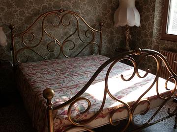 Letto in ottone