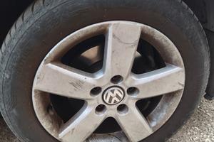  ruote complete di cerchi per golf 5