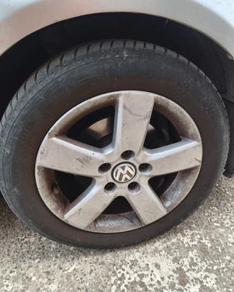  ruote complete di cerchi per golf 5