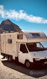 Camper ford mobilvetta