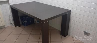 tavolo da cucina o sala 