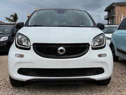Smart ForFour 70 1.0 twinamic Safetown White