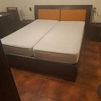 camera da letto colore marrone scuro