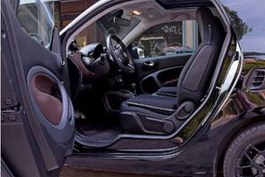 RESINGOMM Cuscino rigido di rialzo per auto