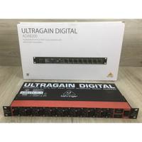 Behringer Ada 8200