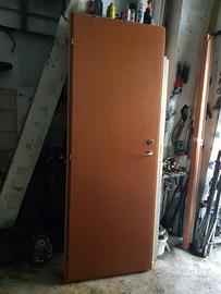 porta in buono stato 