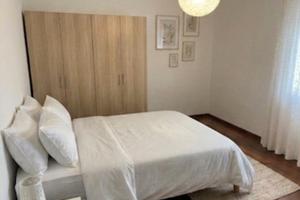 stanza con bagno privato
