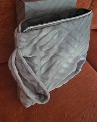 Borsetta beauty morbida con cerniera