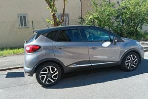 macchina Renault Captur 