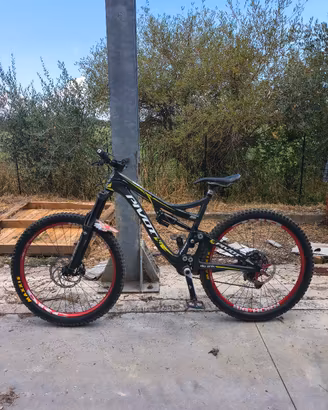 Mtb biammortizzata Pivot Mach 6 Carbon 27.5