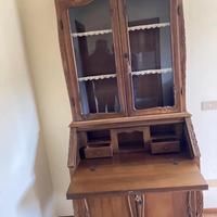 Credenza in legno di noce