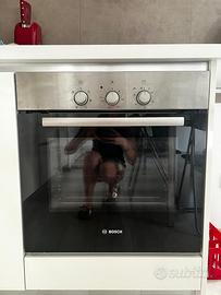 Forno incasso Bosch HBN311E2J – 66 L, 5 funzioni.