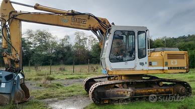 ESCAVATORE LIEBHERR 902 Litronic