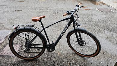 Bici elettrica uomo 28" batteria integrata
