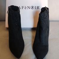 Stivaletti di camoscio con strass - Cafè Noir