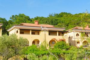 4 LOCALI A PISCIOTTA