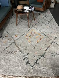 Tappeto berbero usato pochissimo. Trattabile.