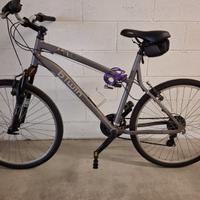 MTB adulto Dechatlon come nuova