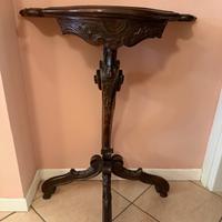 Tavolino antico treppiedi