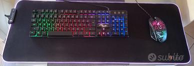 Tastiera, tappetino e mouse da Gaming 
