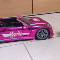 Auto radiocomadata Barbie