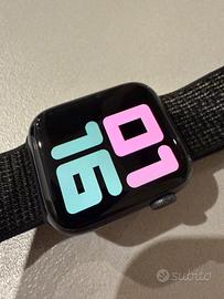 Apple Watch Series 6 GPS + Cellular • 44 mm