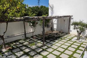 Pasqua a Pompei .Monolocali con giardino