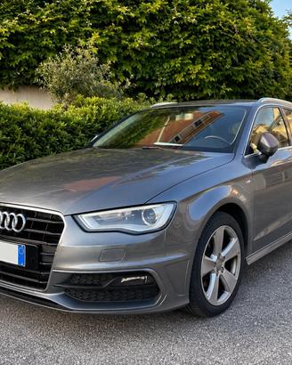 AUDI A3 SPORTBACK S-TRONIC 1.6 TDI 110 CV S-LINE