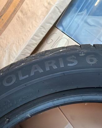 Pneumatici invernali 215/55 R18 V Xl