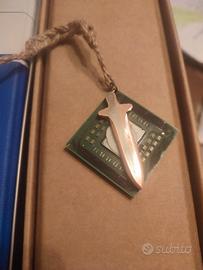 ciondolo charms spada