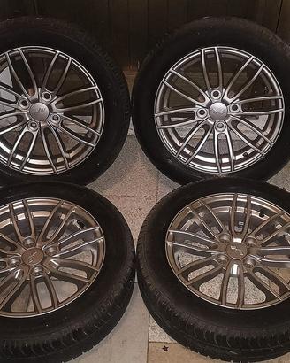 Cerchi in lega con gomme per microcar Ligier X-TOO