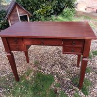 SCRIVANIA À CINQUE CASSETTI