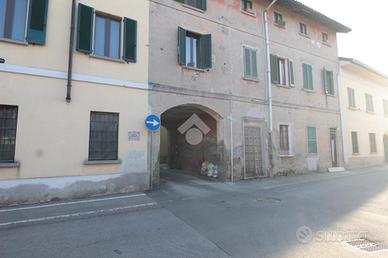 Casa di corte a sulbiate