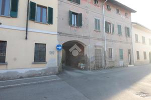 Casa di corte a sulbiate